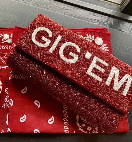 GIG ‘EM purse